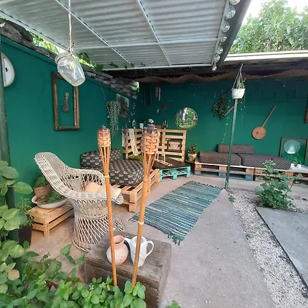 Bas Bastica Homestay