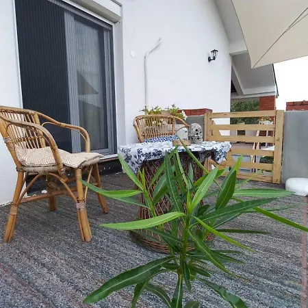 Bas Bastica Homestay *