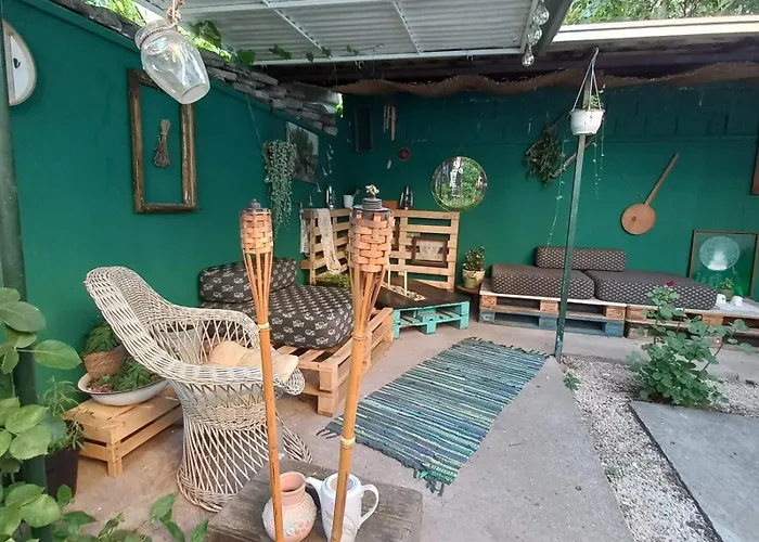 Bas Bastica בית אירוח