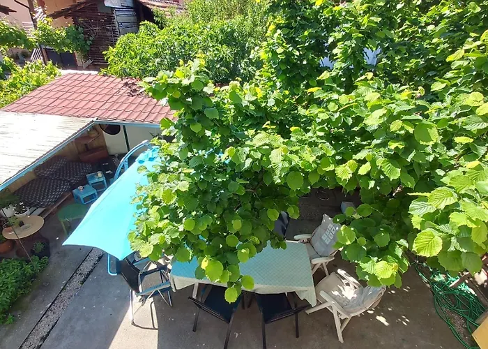 Bas Bastica קלדאבו