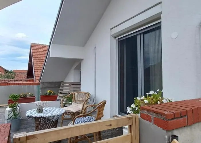 Bas Bastica קלדאבו